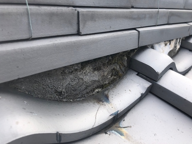 漆喰の経年劣化・拡大